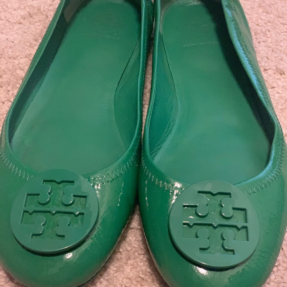 Kelly Green Tory Burch Patent Leather flats